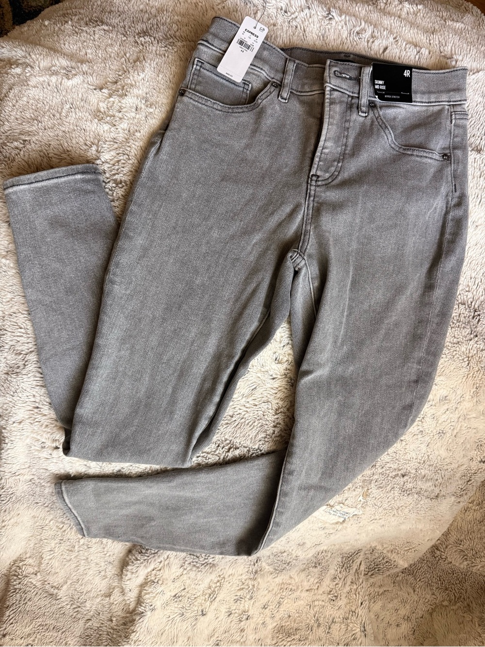 Express Skinny Mid-Rise Jeans | Size 4R NEW